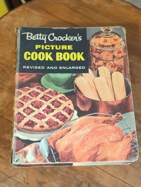 Vintage Betty Crocker Picture Cook Book